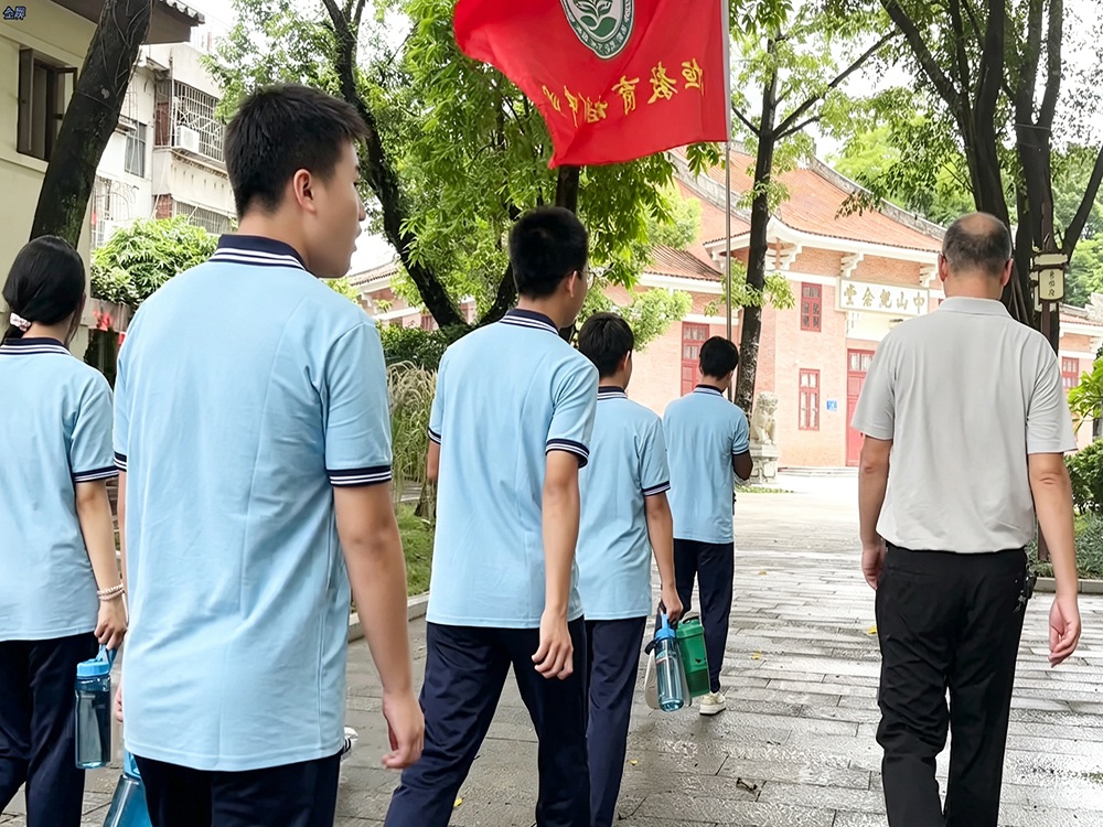 白银孩子逆反期教育学校怎么选？本地寄宿培育机构联系电话与避坑指南